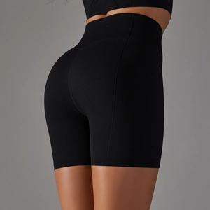 Vue détaillée du short de cyclisme noir sans couture taille haute avec maille alvéolée