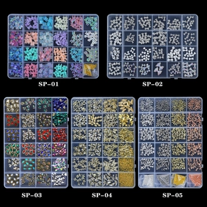 24-grid nail art rhinestone set with glass crystals and alloy charms in clear box