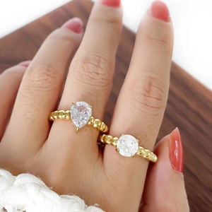 Cubic Zirconia Ring For Women 18K Gold Plated Stainless Steel Jewelry With Bubble Beaded Band Pear And Round Cut