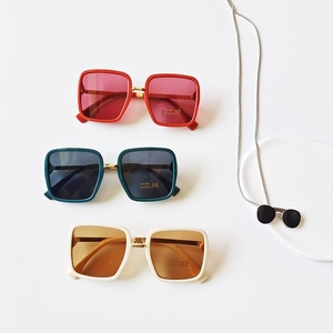 Kids square frame sunglasses with UV400 protection in cream, red and dark green