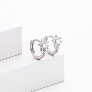 Elegant S925 sterling silver star-shaped ear cuffs with sparkling cubic zirconia crystals