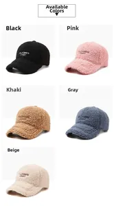 Detailansicht der Winter-Baseballkappen aus Fleece mit California Coast Bestickung