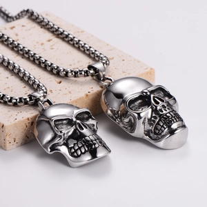 Gothic punk style stainless steel skull pendant necklaces with vintage silver finish