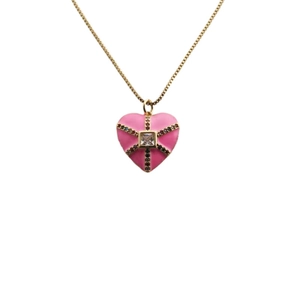 Collier plaqué or avec pendentif cœur rose et détails de croix en zircone