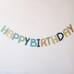 Madeliefje Happy Birthday banner in Morandi kleuren voor meisjes feestdecoratie