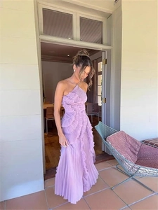 Robe maxi lilas élégante à licou avec volants étagés et détails plissés pour femme