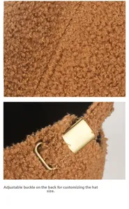 Detailansicht der Teddy-Fleece-Baseballkappe mit verstellbarer Metallschnalle.