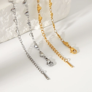 French vintage heart chain necklace in gold and silver finish with lobster clasp