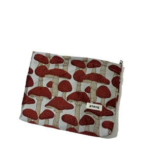 Portable mushroom jacquard fabric cosmetic travel storage bag with zipper closure