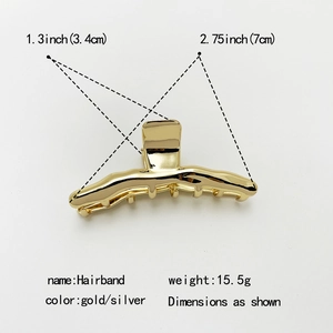 Detailed dimensions of the gold alloy shark hair claw clip showing 7cm length measurement