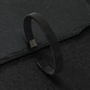 Fashionable 10mm black stainless steel mesh wire bracelet with a minimalist finish