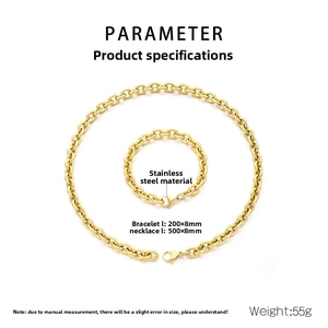 Detail of 18K gold-plated stainless steel necklace and bracelet set with size parameters