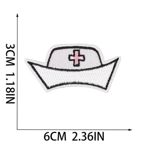 Bestickter Krankenschwester-Hut-Aufnäher mit rosa Kreuz und Maßen 6cm mal 3cm