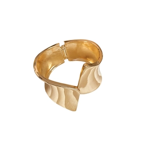 Elegante bracciale a fascia larga dorato con design minimalista irregolare da donna