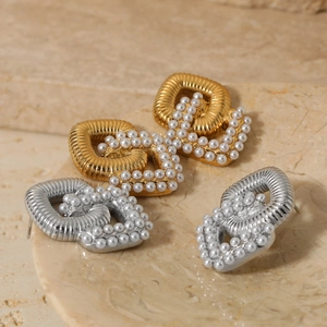 Double Layer Square Artificial Pearl Earrings Stainless Steel Geometric Interlocking Textured Design Vintage High-End Style Women