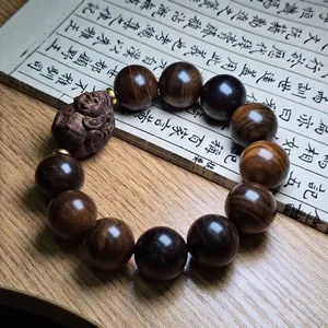 Bracelet Vintage en Perles Bouddhistes en Bois d'Agar Multi-Tours Homme Femme Méditation Prière Perle de Bouddha Sculptée