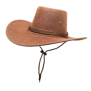 Cappello da cowboy marrone a tesa larga con corda decorativa e sottogola regolabile