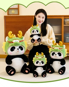Panda knuffelset met schattige drakenhoeden in verschillende maten voor cadeaus