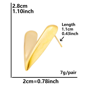 Detailed dimension guide showing height and width of these 18K gold plated heart earrings