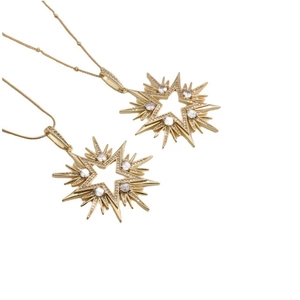 Collier Pendentif Étoile Filante Cuivre Zircon Incrusté Forme Étoile Bijoux Scintillants Pour Femmes Accessoire Mode