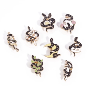 Gothic Zinc Alloy Snake Brooch Vintage Black Enamel Pins With Moon Skull Design Halloween Jewelry Gift For Women Men