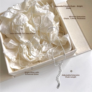 Dettaglio catena a serpente in argento 925 da 1,0mm con estensione 40+5cm e chiusura