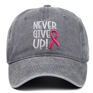Dunkelgraue Baseballkappe mit rosa Schleife und Never Give Up Bestickung