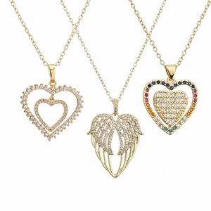 Collier Pendentif Coeur Élégant En Cuivre Plaqué Or Avec Micro Pavé De Zircon Aile D'Ange Chaîne De Clavicule Pour Femmes