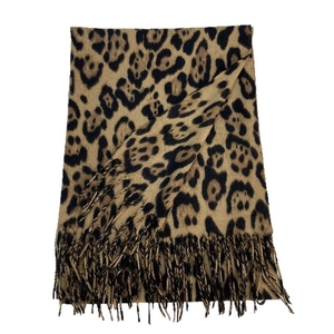 Classic leopard print thick scarf with tassels in soft faux cashmere for autumn and winter