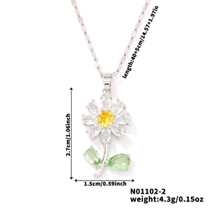 Spécifications de la chaîne fleur en zircon avec dimensions et poids du pendentif