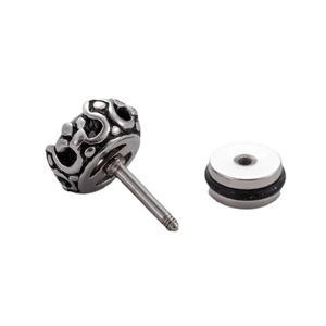 Men's retro stainless steel stud earrings with black zircon and embossed crown pattern