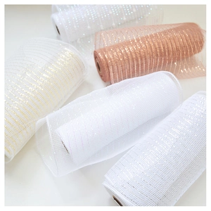 Detail of 26cm decorative mesh rolls with metallic gold stripes for Christmas tree decor