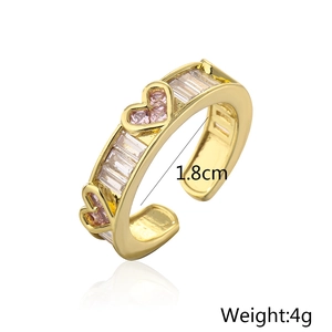 Detail shot of hollow heart geometric gold ring showing 1.8cm diameter and 4g weight