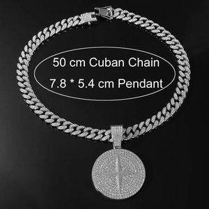 Chaîne cubaine argentée de 50cm avec grand pendentif étoile croisée serti de strass