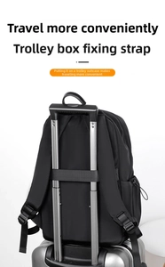 Zaino business per laptop con fascia posteriore per fissaggio sicuro al trolley da viaggio