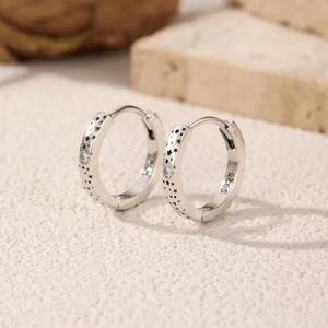 Vintage S925 sterling silver hoop earrings with star patterns and sparkling VVS1 moissanite