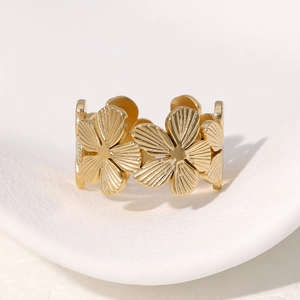 Stainless Steel Flower Rings For Women 18K Gold Plated Adjustable Open Ring Vintage Floral Design Chic Finger Jewelry