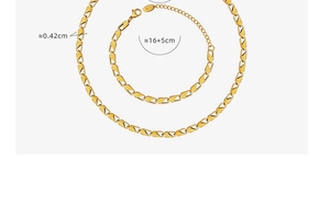 Detailed view of 18k gold plated hollow geometric chain with width and length specs