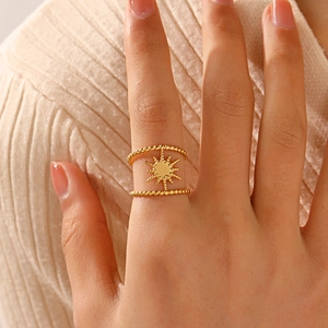 Exaggerated 18K gold plated stainless steel sunburst ring with double beaded band for women