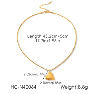 Detailed size specifications for gold heart pendant necklace with length and weight info