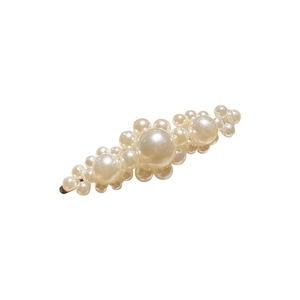 Elegant Korean style imitation pearl hair clip with graduated beads on white background