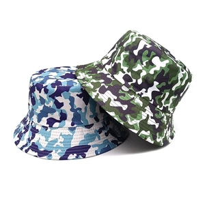 Outdoor camouflage bucket hats for men and women with reinforced brim stitching