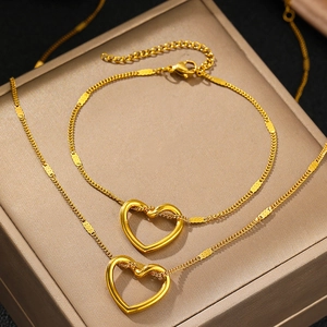 Hollow Heart Necklace And Bracelet Stainless Steel Interlocking Love Pendant Elegant Minimalist Jewelry For Women Chic Style