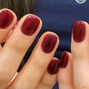 Short Burgundy Press On Nails Square Round Shape Deep Red Shimmer Glossy Elegant Manicure For Women