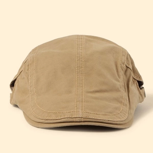 Classic khaki flat cap in vintage cotton fabric with adjustable fit for men and women