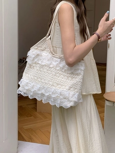 Elegant beige lace tote bag for women, large capacity shoulder bag for summer vacation style