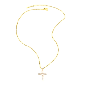 Elegante collana a croce con cuore dorato e cristalli scintillanti su catena sottile
