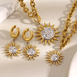 Sun Face Pendant Necklace Bracelet Earrings 18K Gold Plated Stainless Steel Two Tone O Chain OT Buckle Jewelry