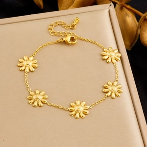 Minimalist gold plated stainless steel sunflower charm bracelet with lobster clasp