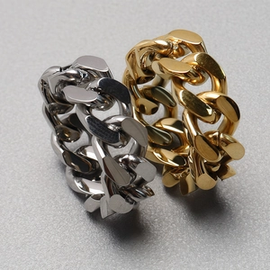 Polished Cuban link rings in gold and silver finish with industrial hollow chain design